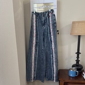 Oh Blue Floral Accent Wide Leg Jeans NWOT